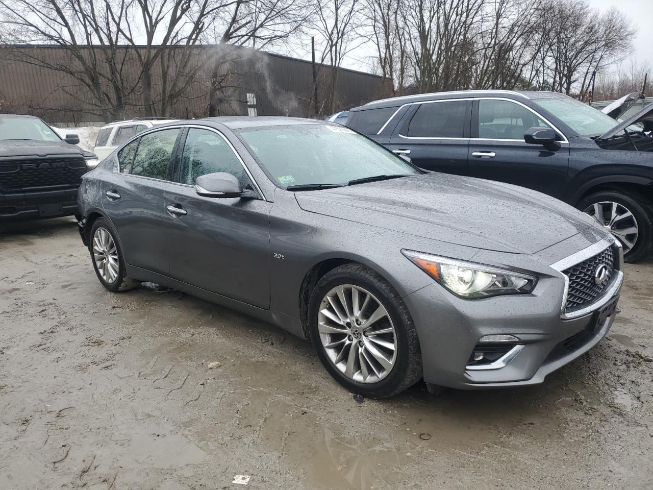 2019 Infiniti Q50 Luxe - Image 4