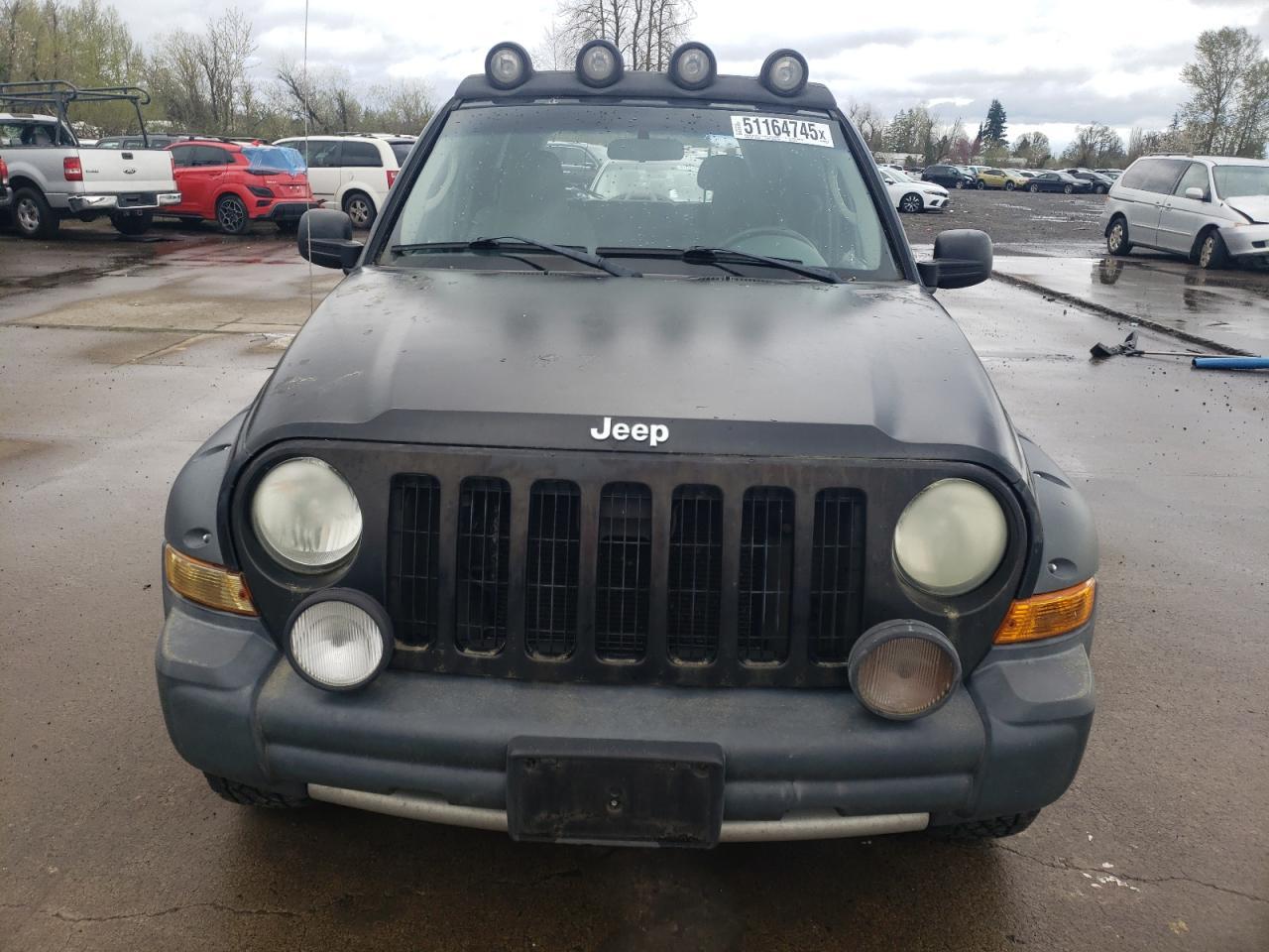 2005 Jeep Liberty Renegade - Фото 5