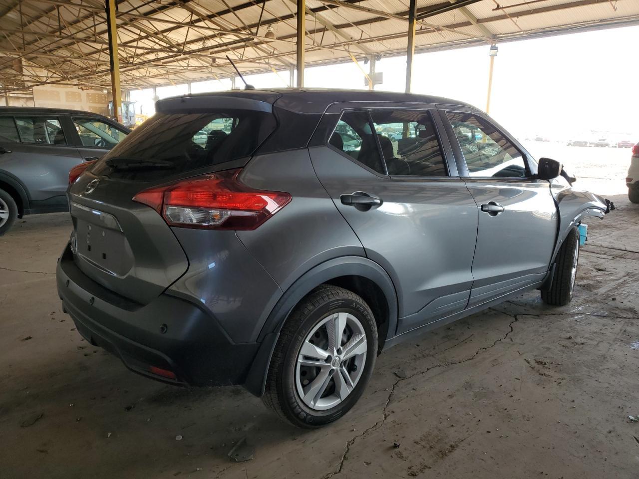 2020 Nissan Kicks S - Image 3