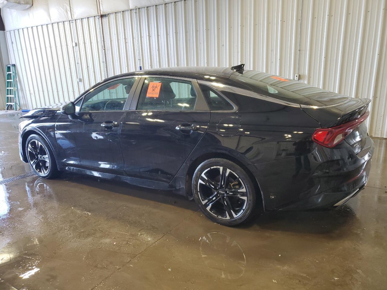 2022 Kia K5 Gt Line - Фото 2