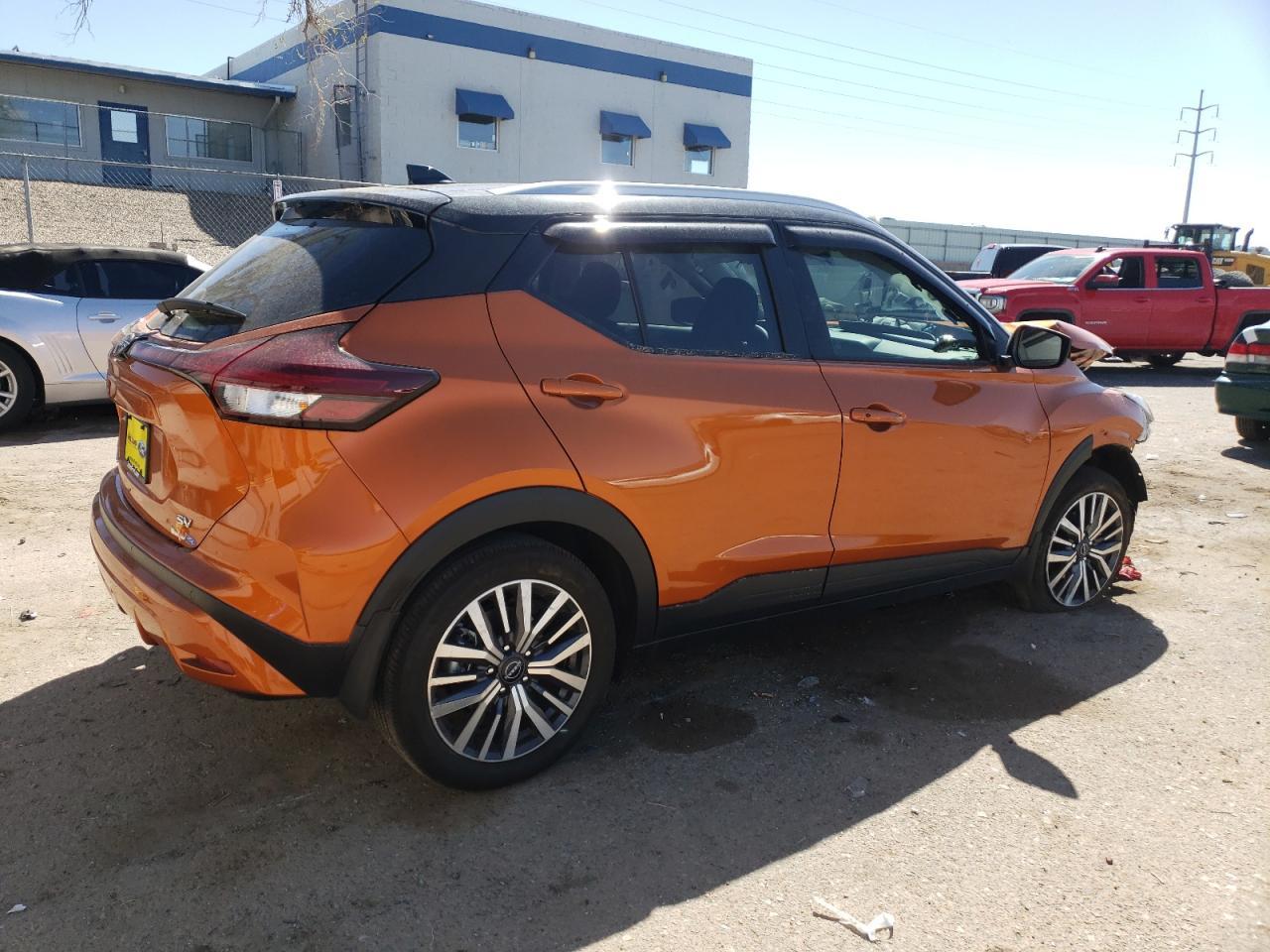 2023 Nissan Kicks Sv - Image 3