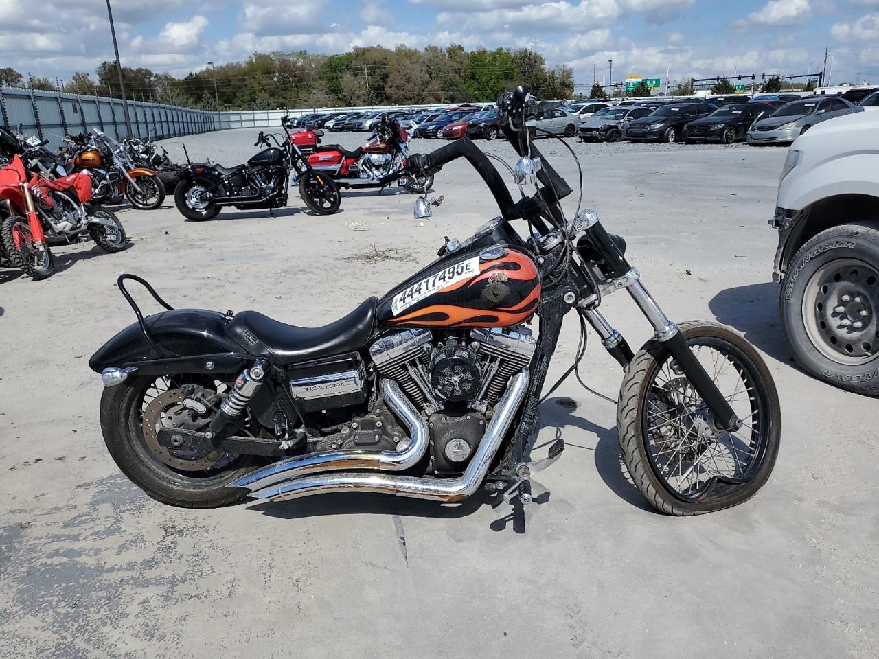 2011 Harley-Davidson Fxdwg