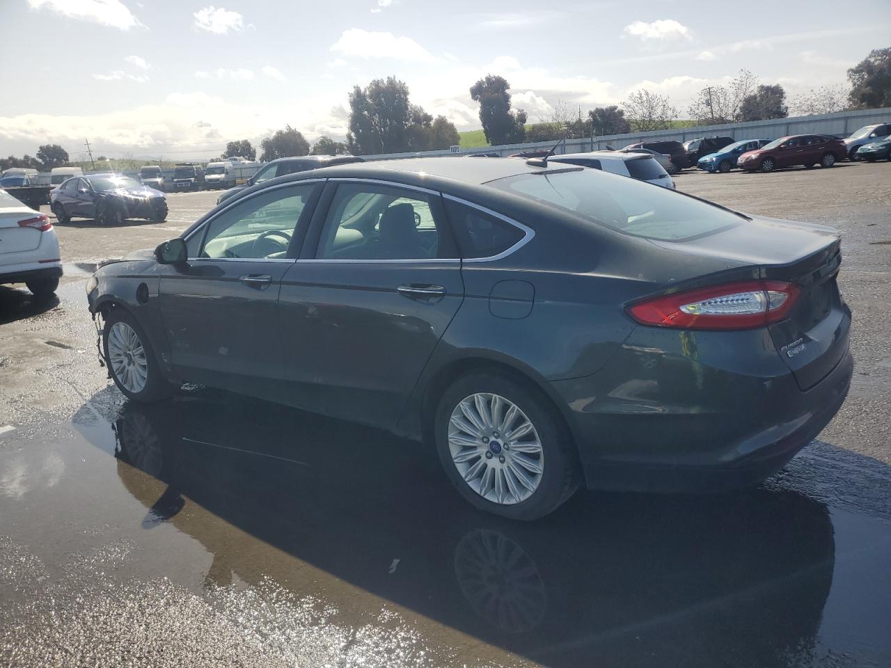 2016 Ford Fusion Se Phev - Image 2