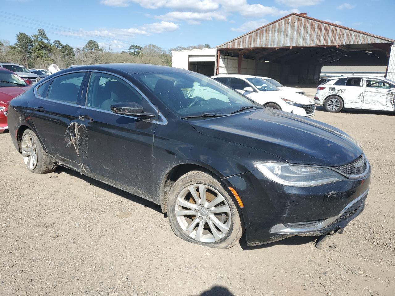 2016 Chrysler 200 Limited - Фото 4