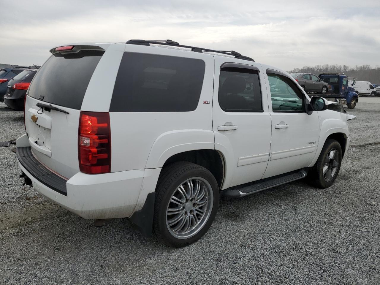 2013 Chevrolet Tahoe K1500 Lt - Фото 3