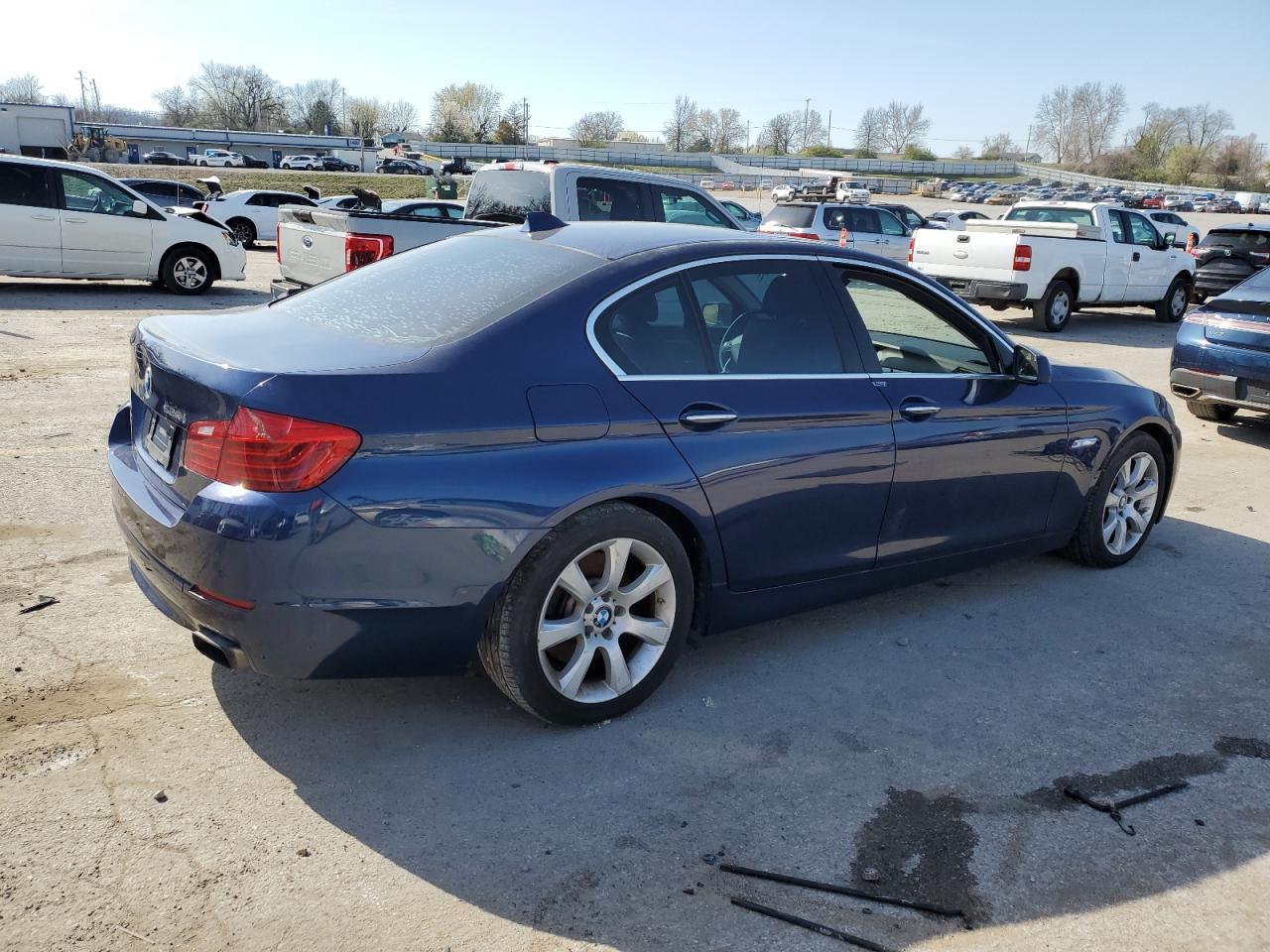 2013 BMW 550 I - Фото 3