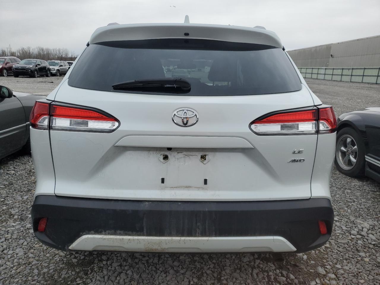 2022 Toyota Corolla Cross Le - Фото 6