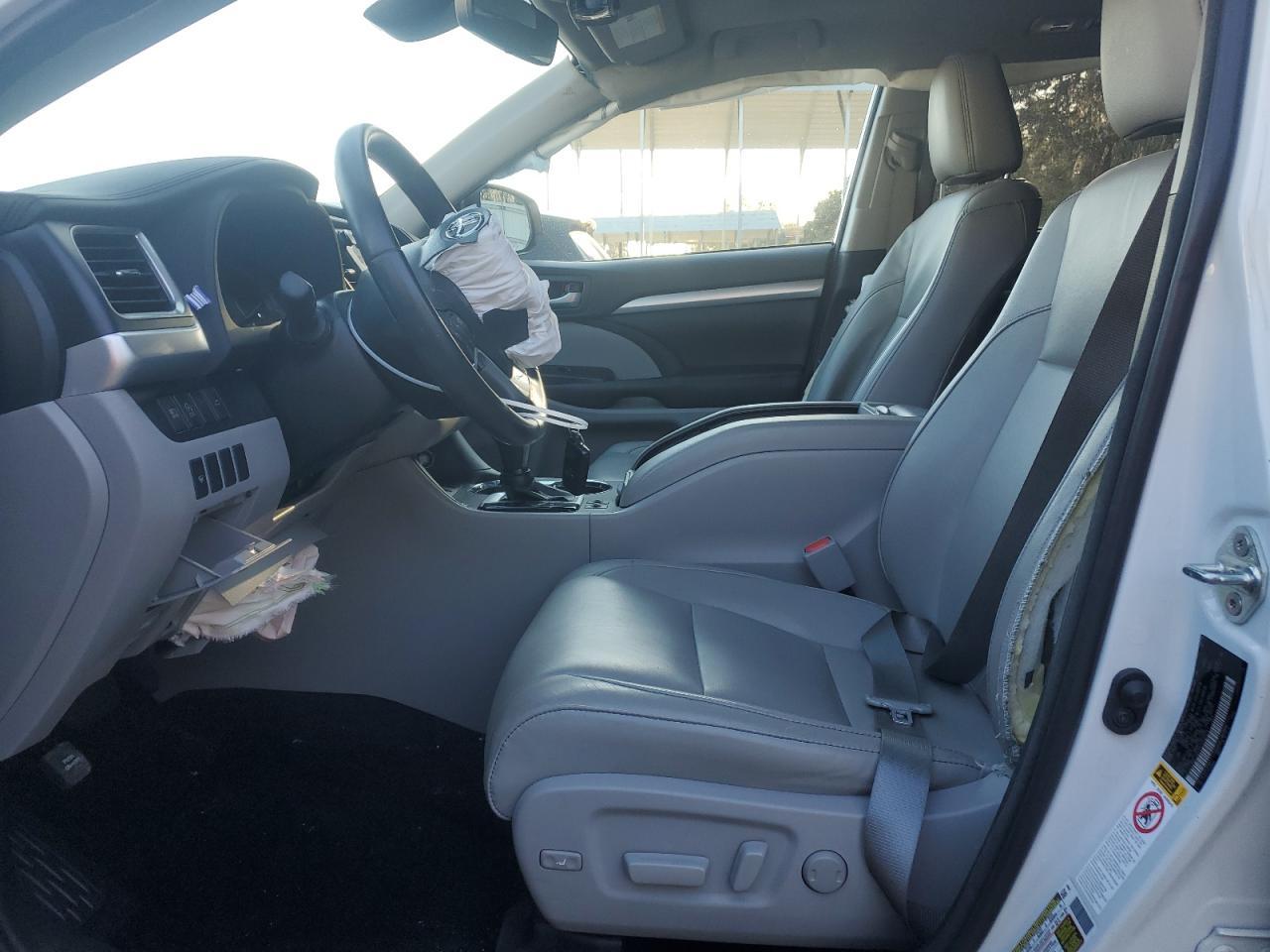 2018 Toyota Highlander Se - Фото 7
