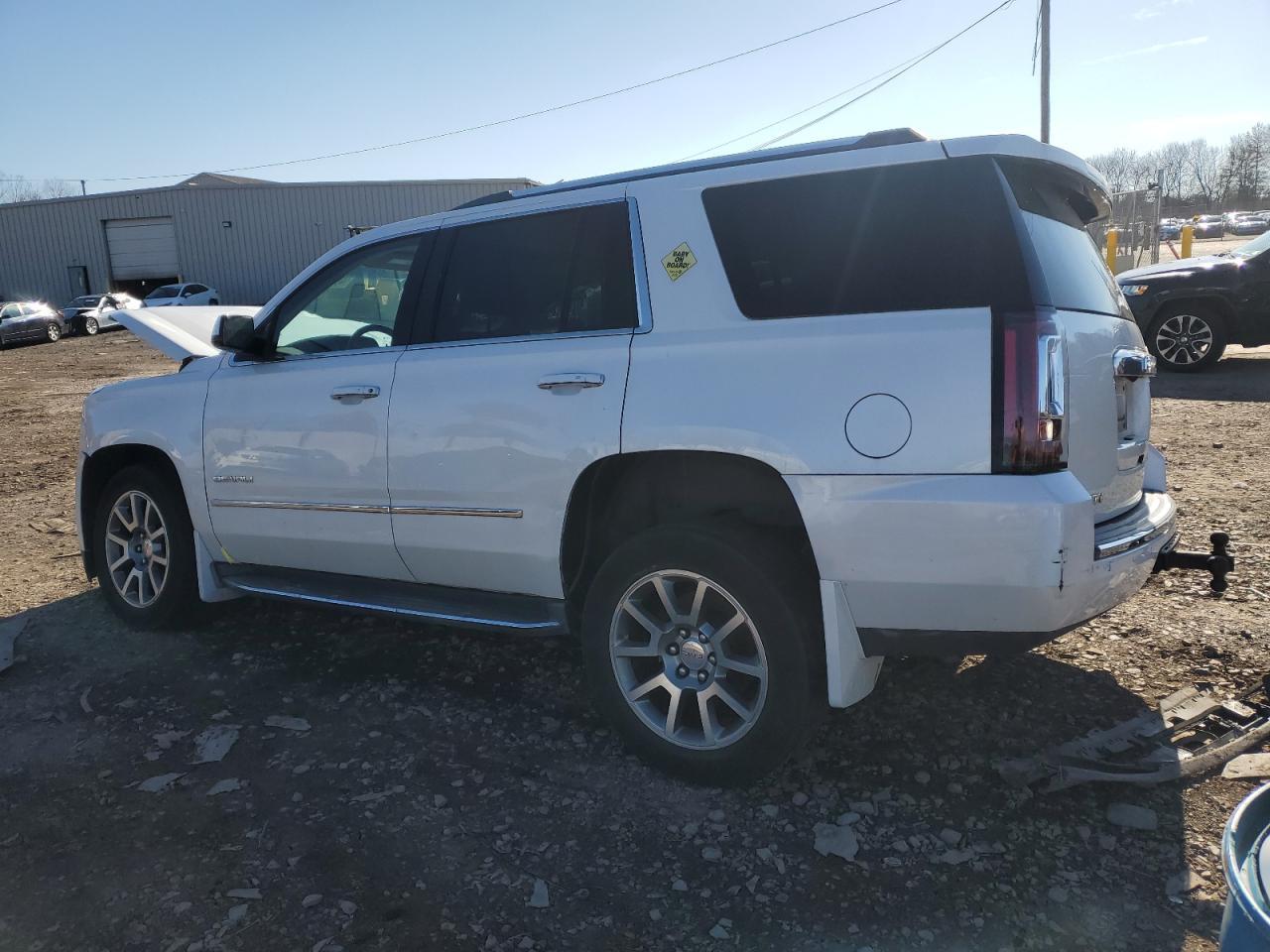 2016 GMC Yukon Denali - Фото 2