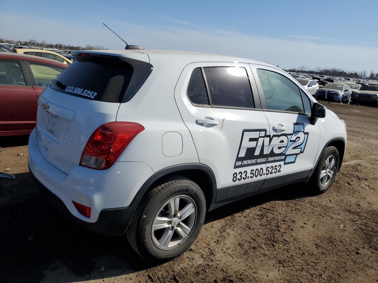 2020 Chevrolet Trax Ls - Image 3