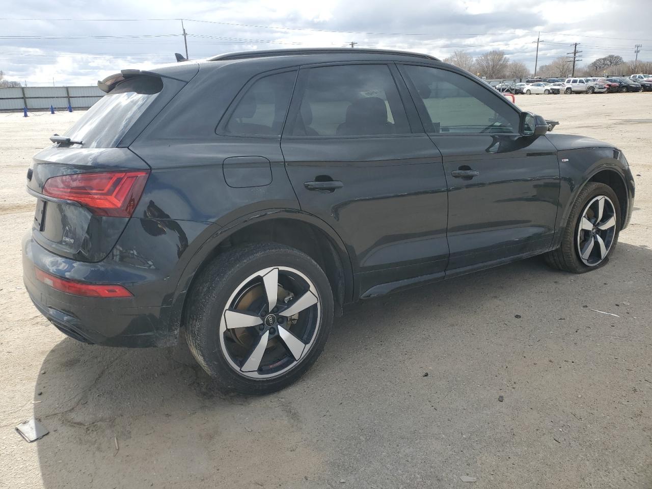 2022 Audi Q5 Premium Plus 45 - Фото 3