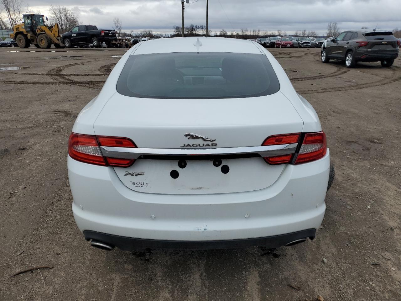2015 Jaguar Xf 2.0T Premium - Image 6