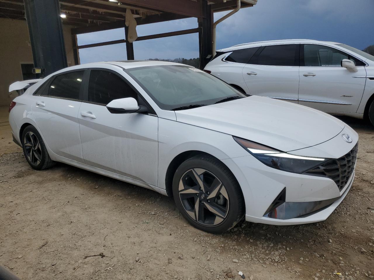 2023 Hyundai Elantra Limited - Image 4