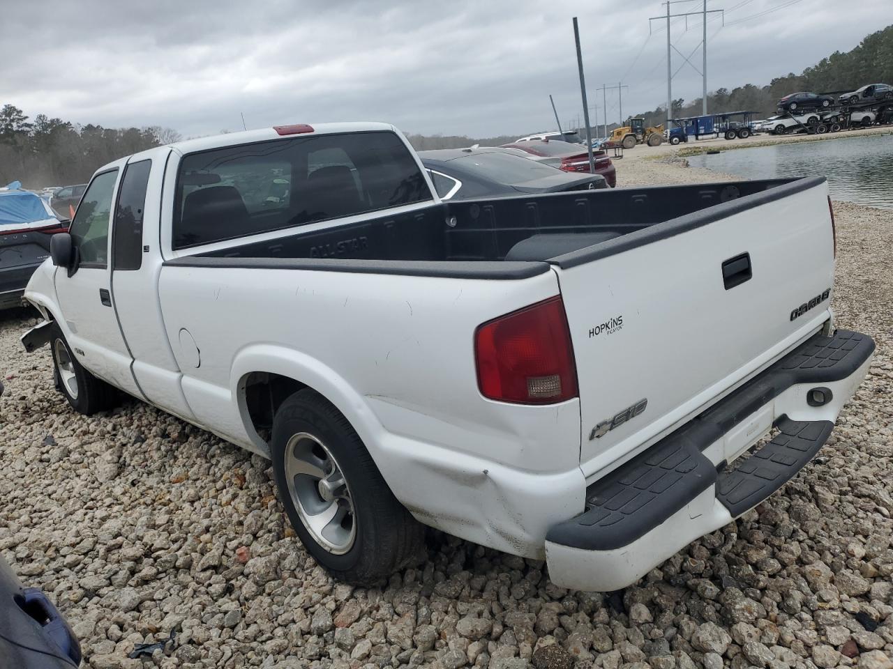 2003 Chevrolet S Truck S10 - Image 2