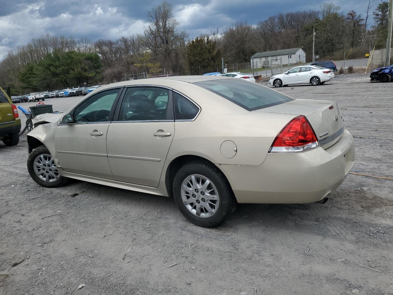 2010 Chevrolet Impala Police - Image 2