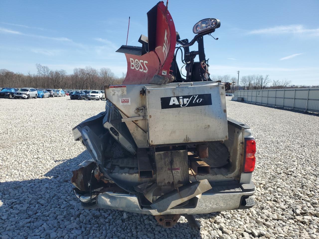 2015 Chevrolet Silverado K2500 Heavy Duty - Image 6