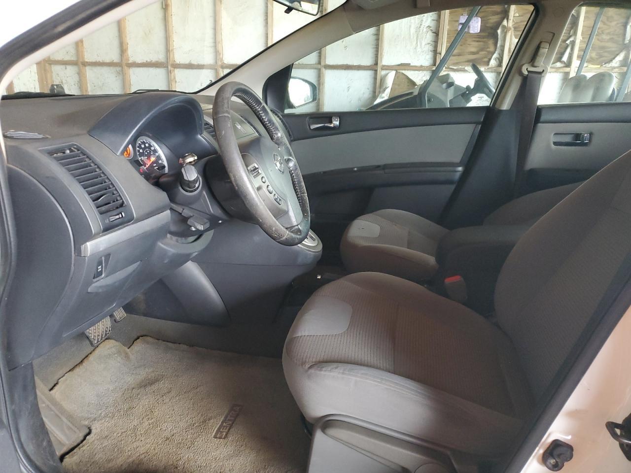 2010 Nissan Sentra 2.0 - Фото 7