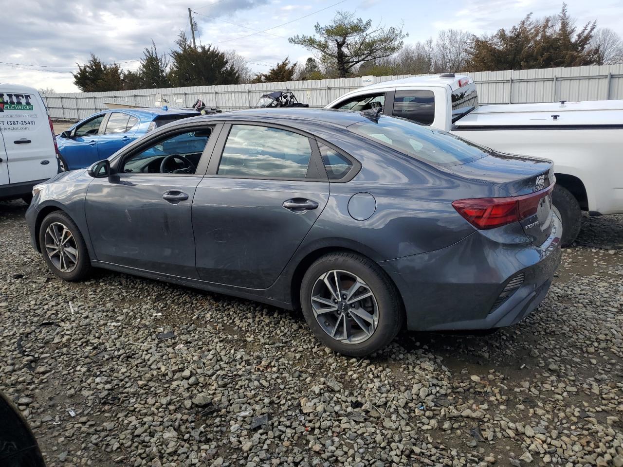 2023 Kia Forte - Image 2