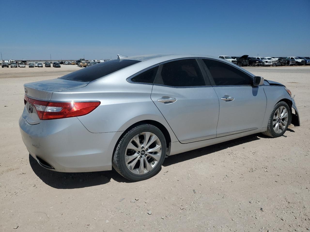 2012 Hyundai Azera Gls - Image 3