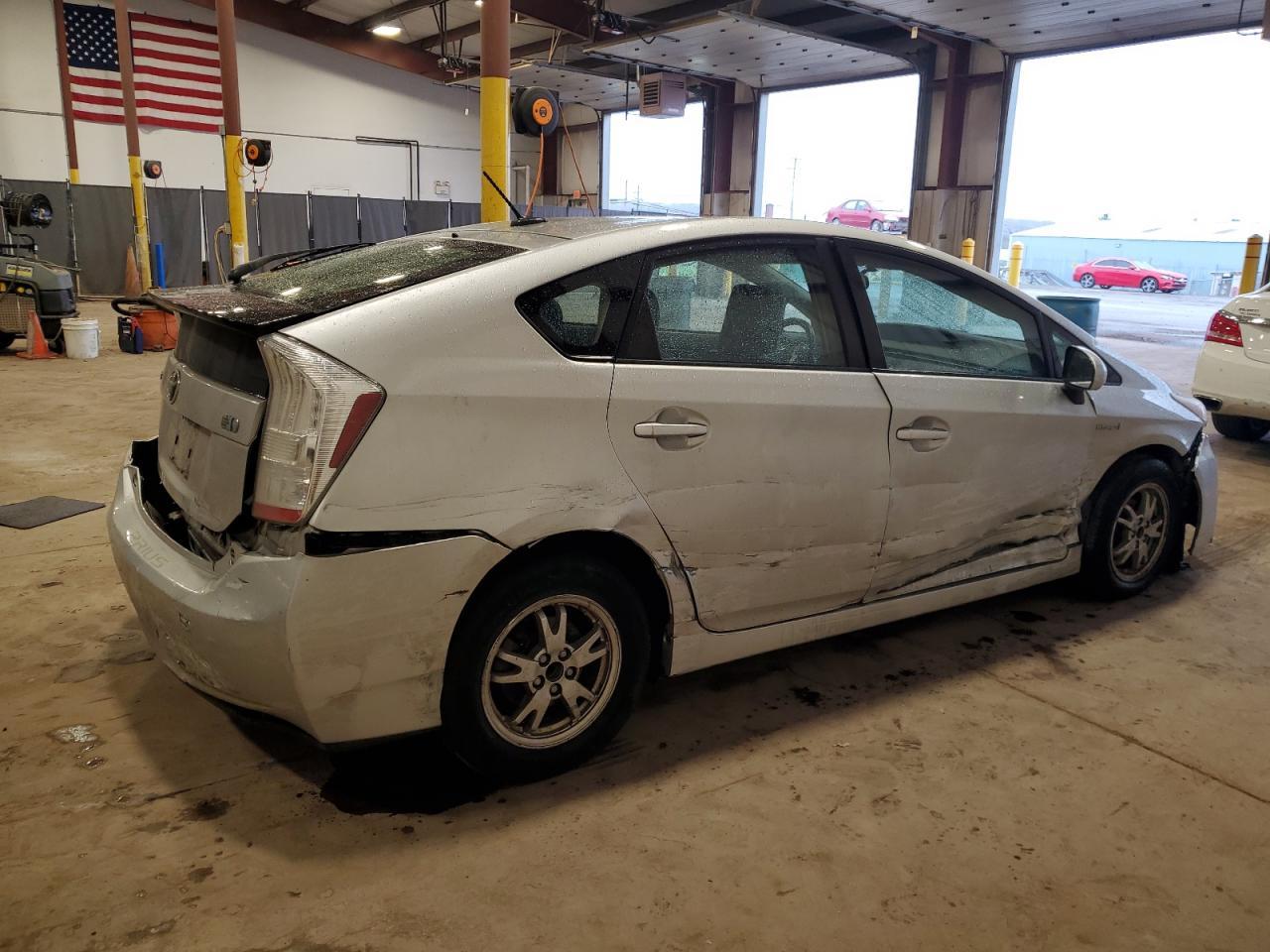 2011 Toyota Prius - Фото 3
