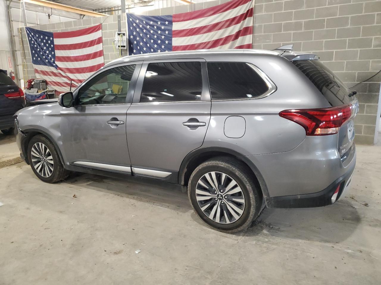 2020 Mitsubishi Outlander Se - Фото 2