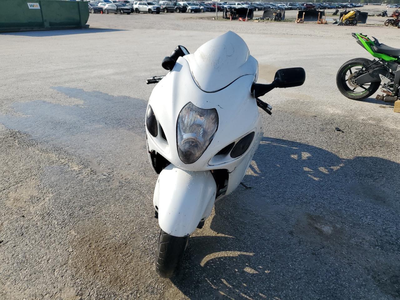 2005 Suzuki Gsx1300 Rk5 - Фото 2