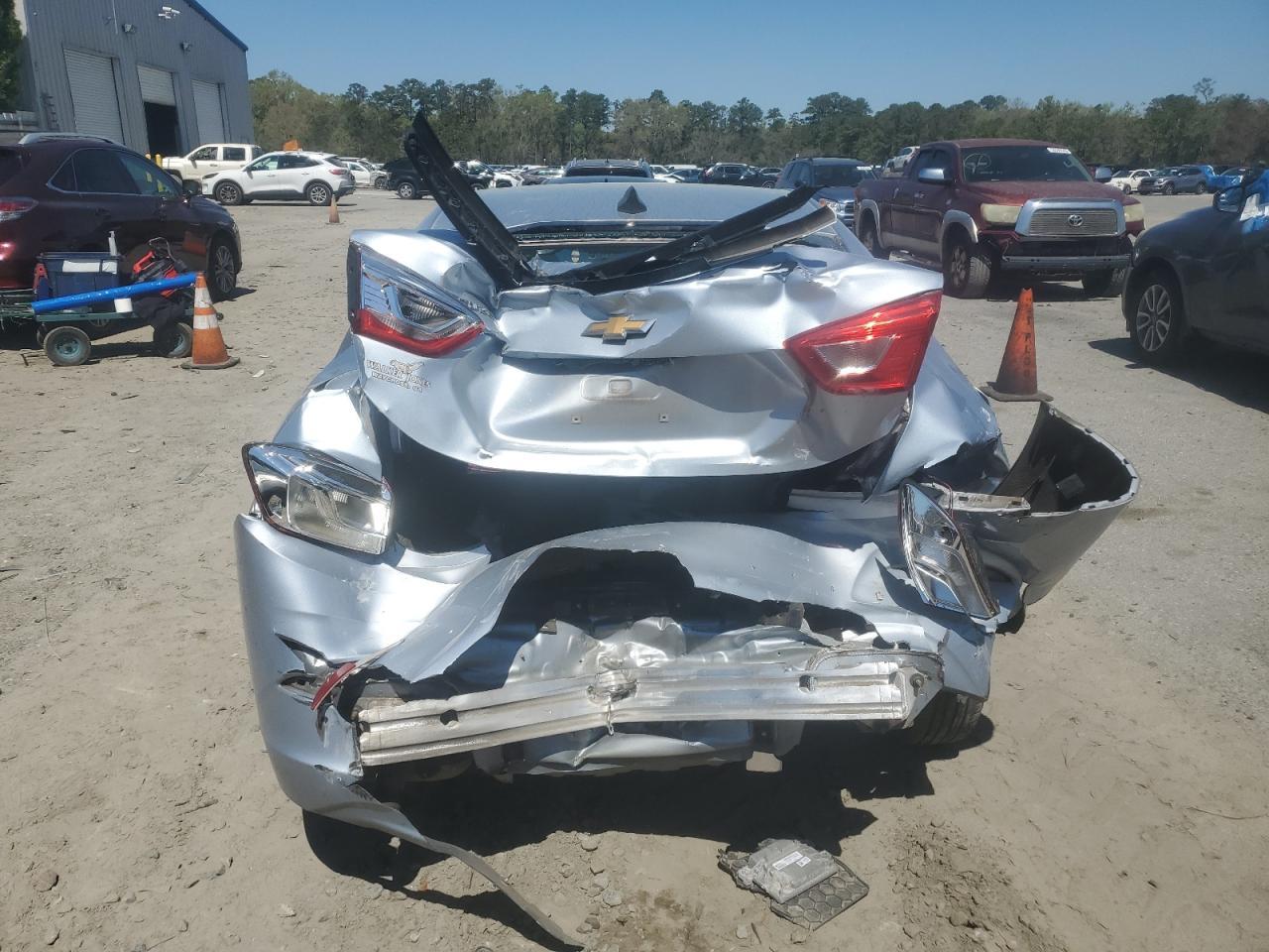 2017 Chevrolet Cruze Ls - Фото 6