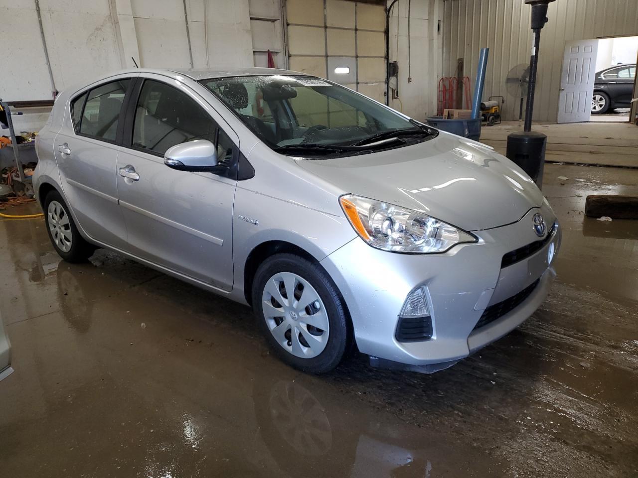 2012 Toyota Prius C - Фото 4