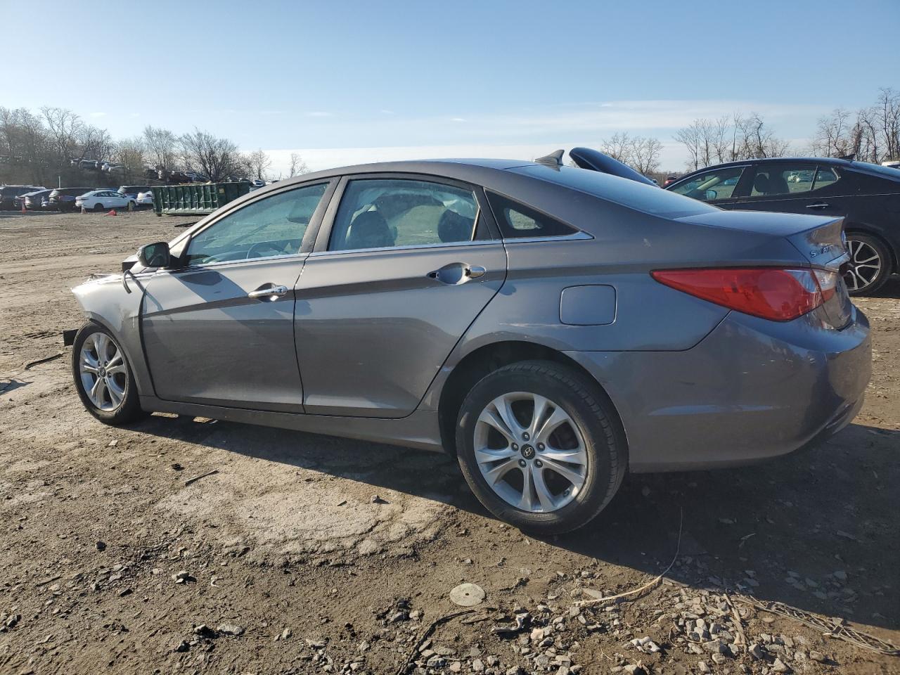 2011 Hyundai Sonata Se - Image 2