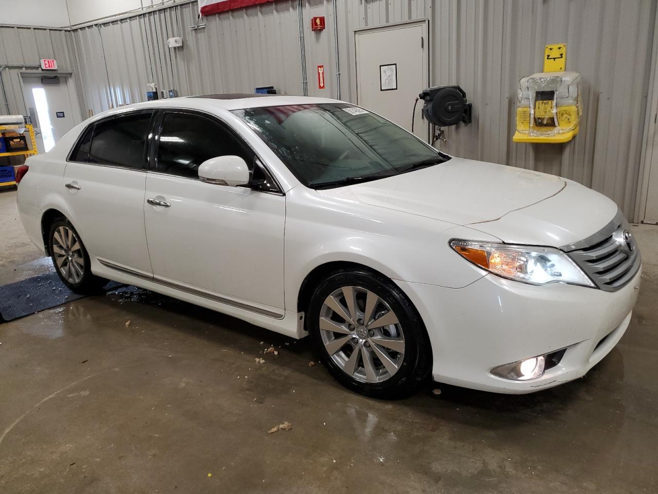 2012 Toyota Avalon Base - Фото 4