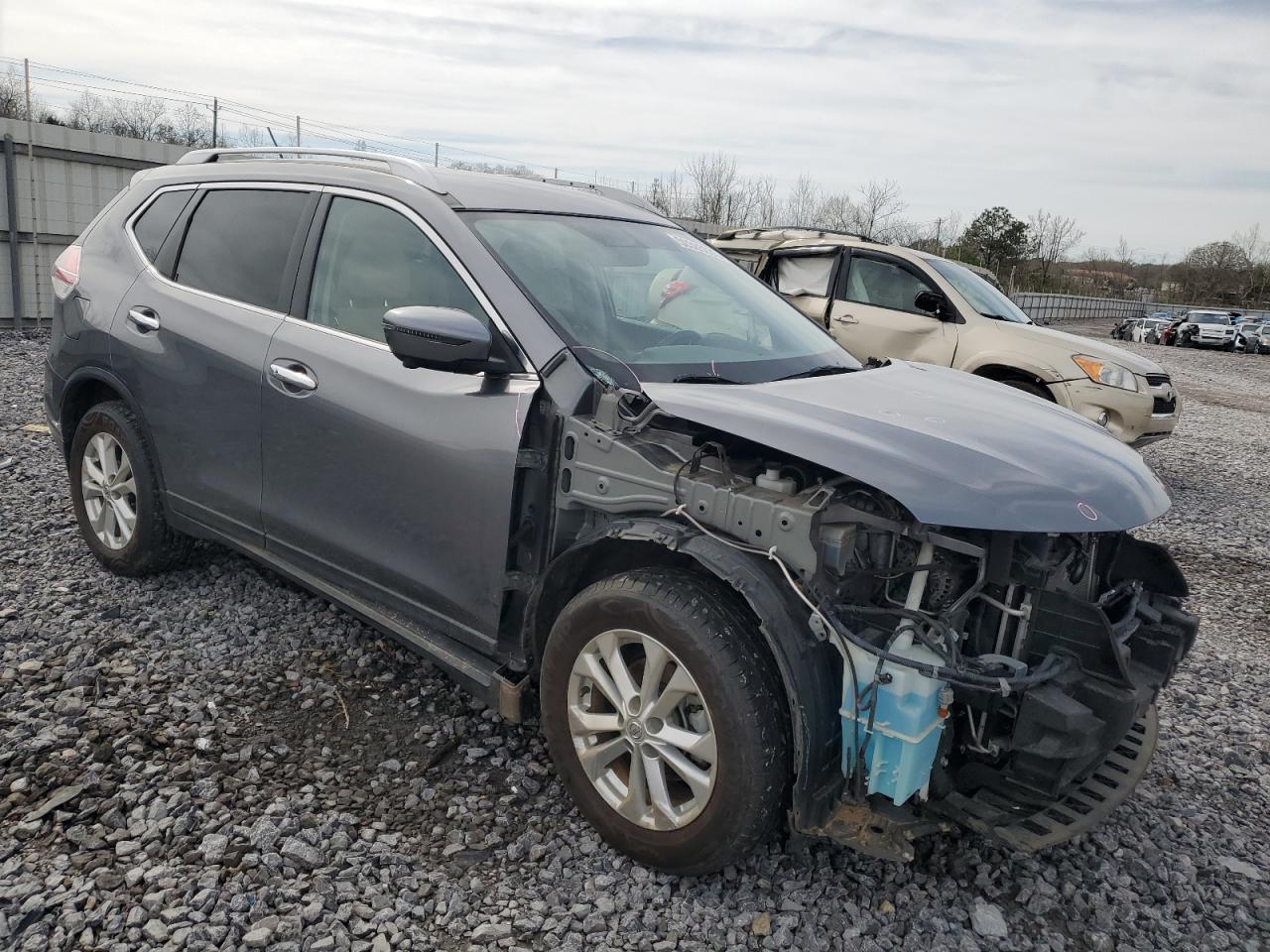 2016 Nissan Rogue S - Фото 4
