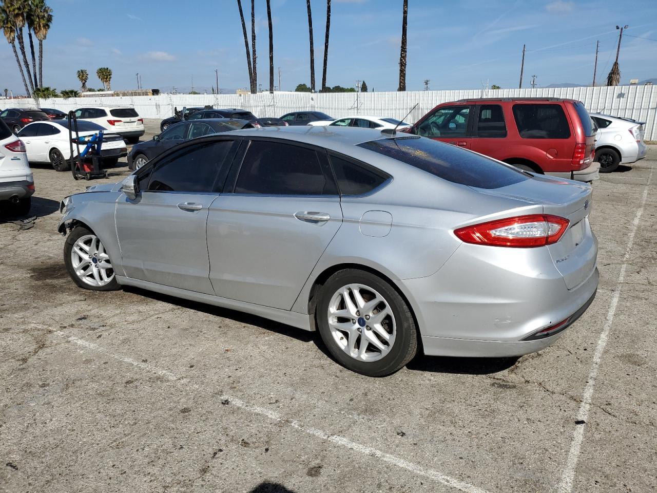 2015 Ford Fusion Se - Фото 2