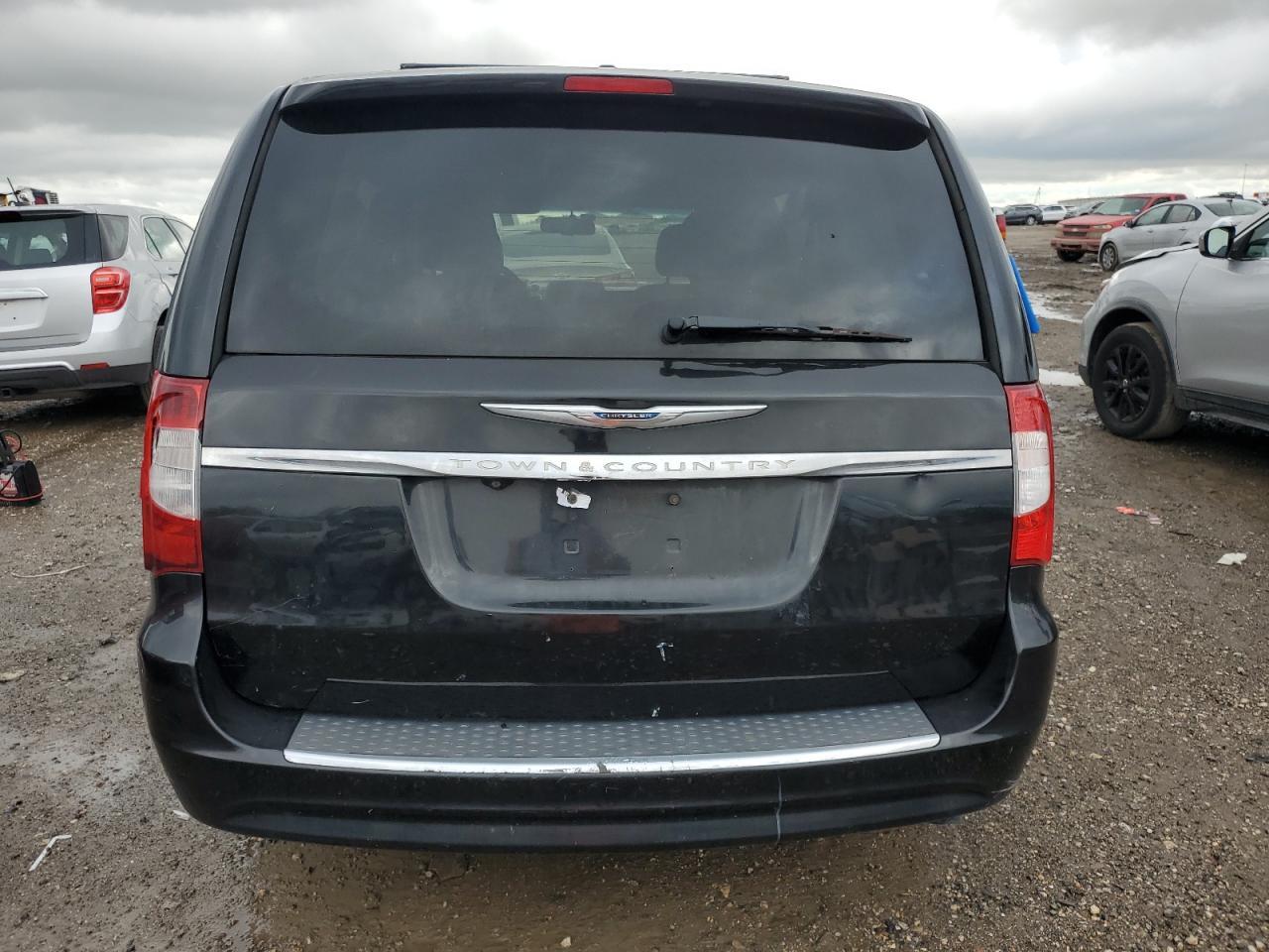 2012 Chrysler Town & Country Touring - Фото 6