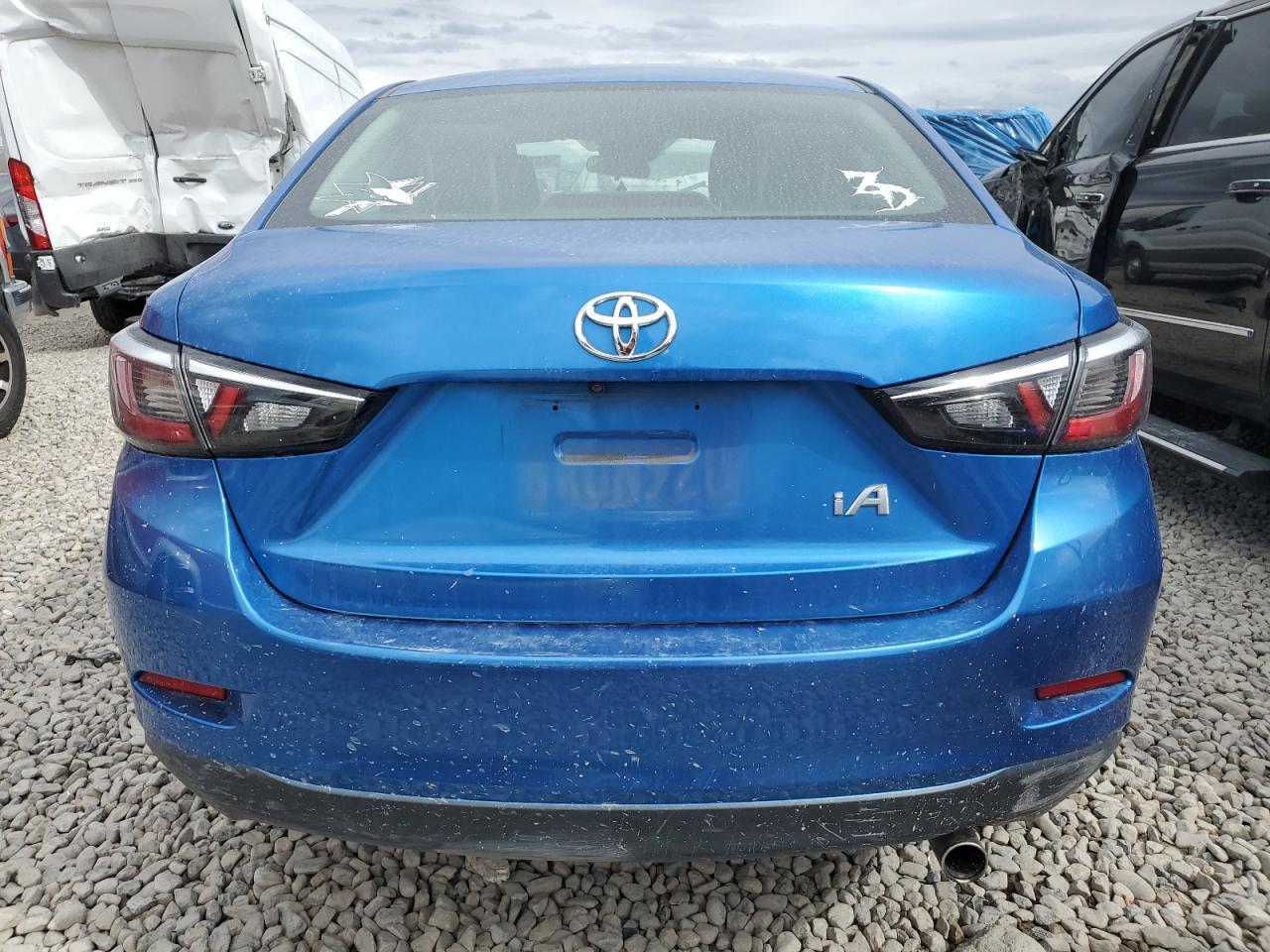 2017 Toyota Yaris Ia - Фото 6