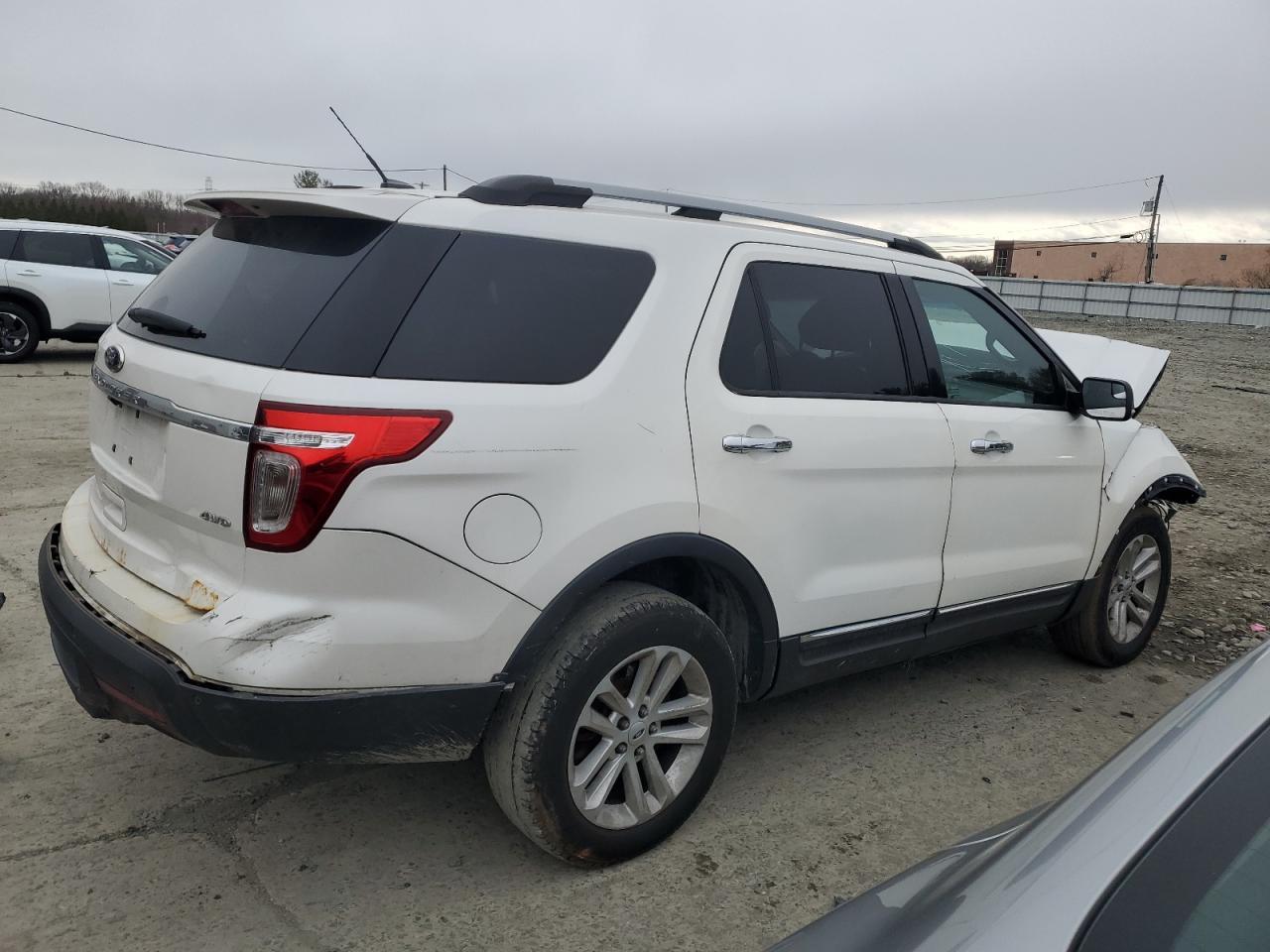 2014 Ford Explorer Xlt - Фото 3