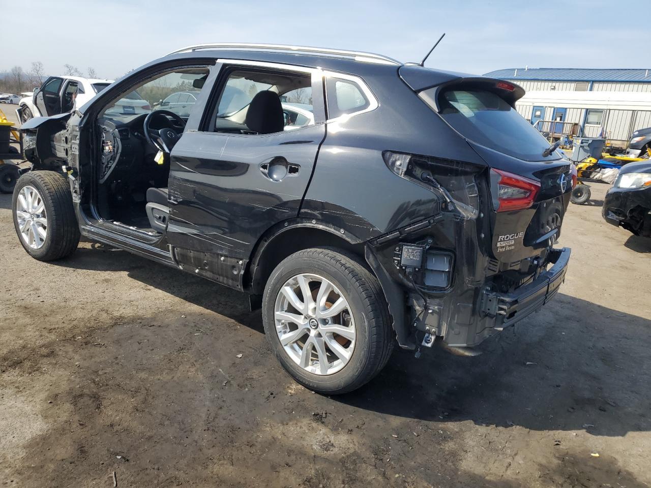 2021 Nissan Rogue Sport Sv - Фото 2