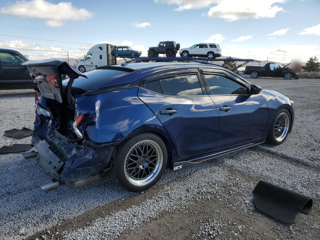 2017 Nissan Maxima 3.5S - Image 3