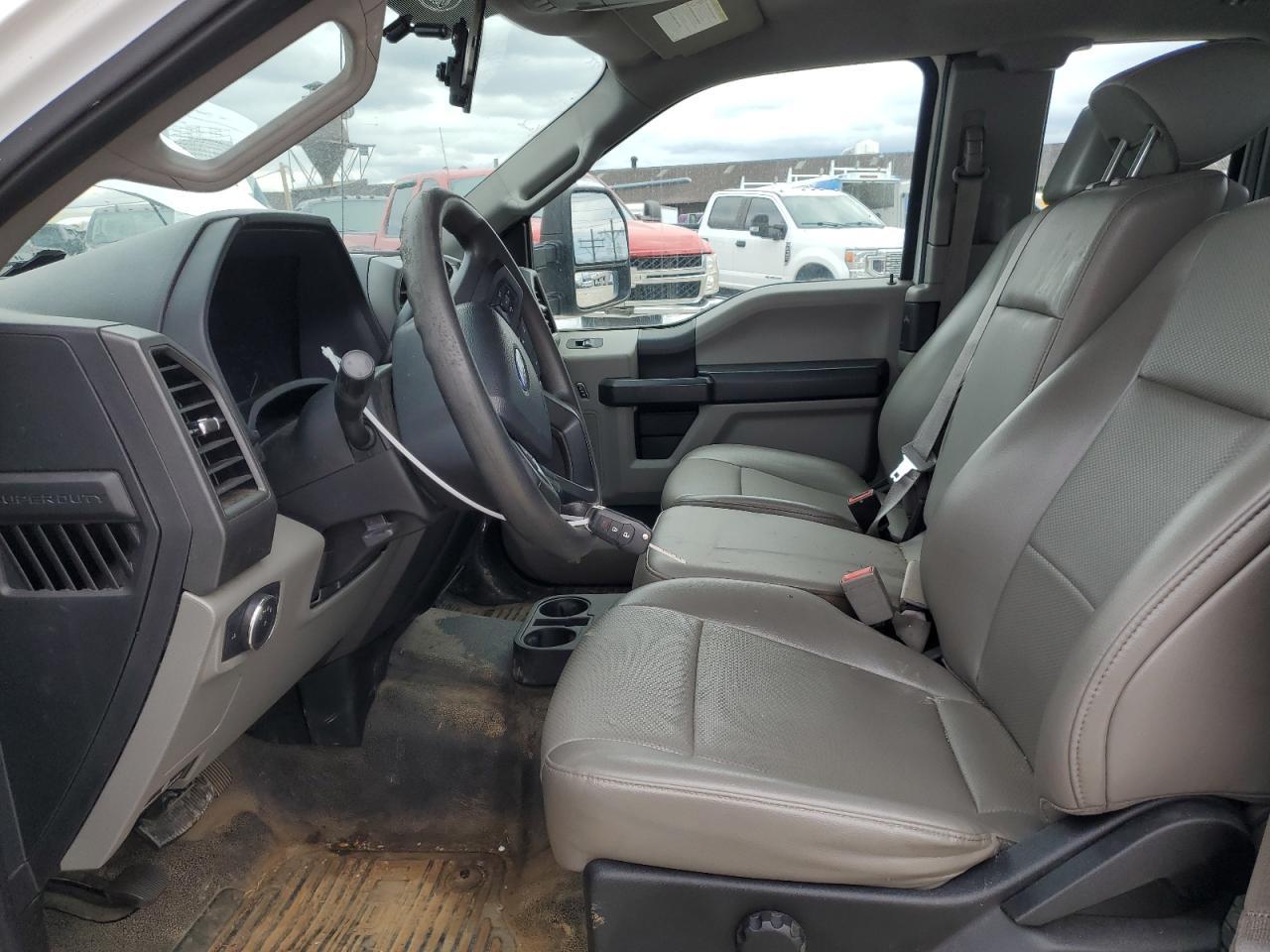 2019 Ford F250 Super Duty - Фото 7