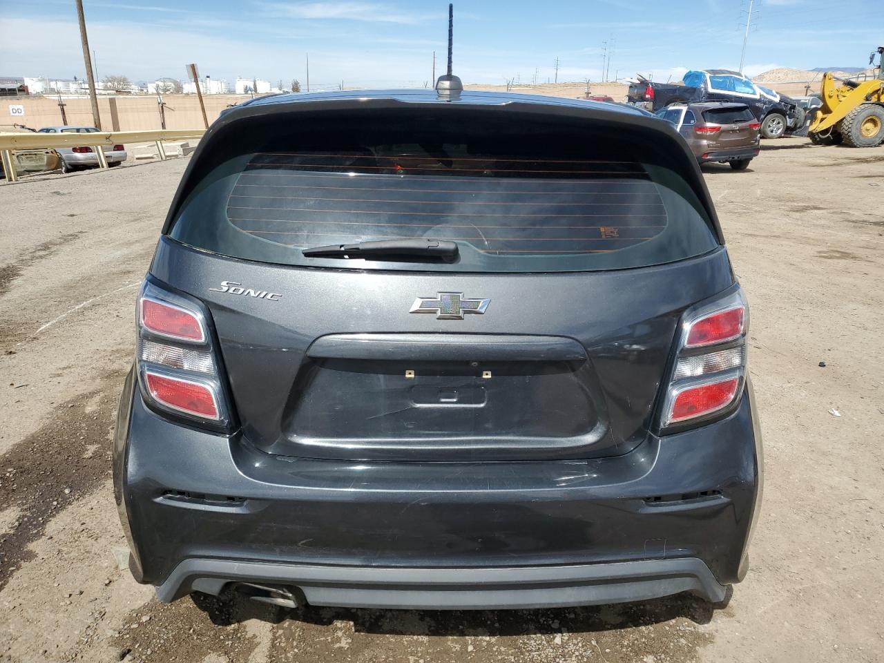 2018 Chevrolet Sonic Lt - Фото 6