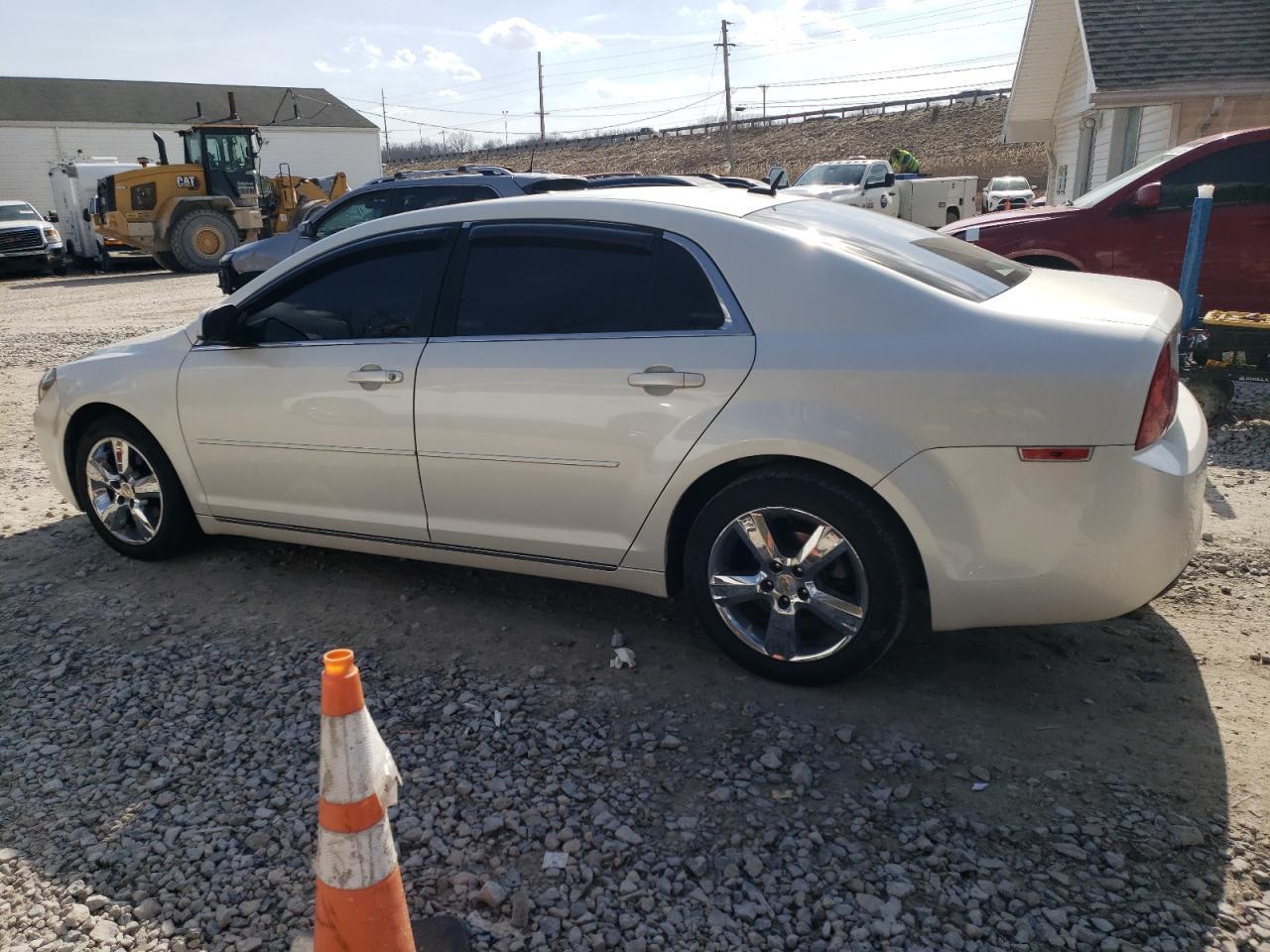 2011 Chevrolet Malibu 2Lt - Фото 2