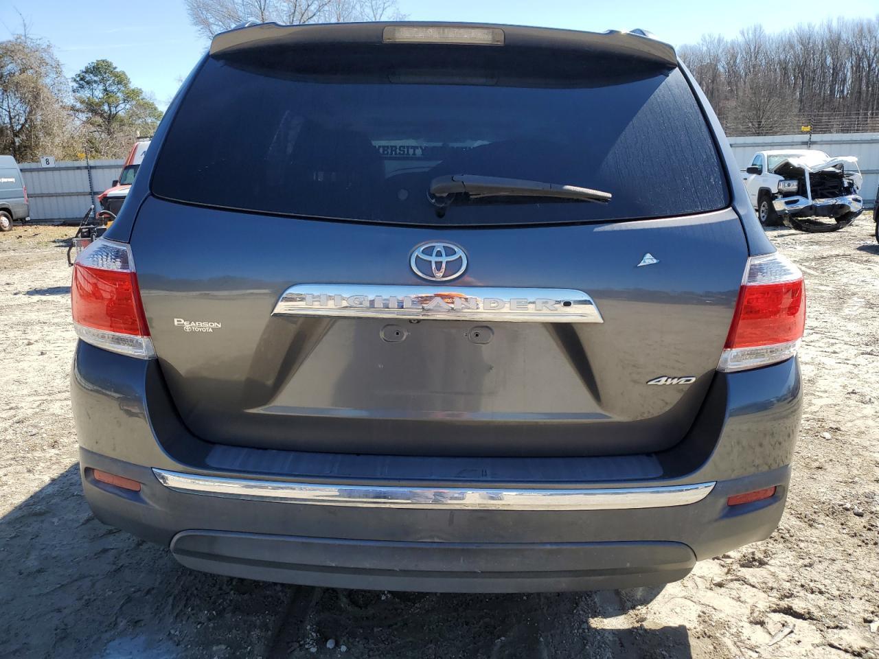 2011 Toyota Highlander Base - Image 6