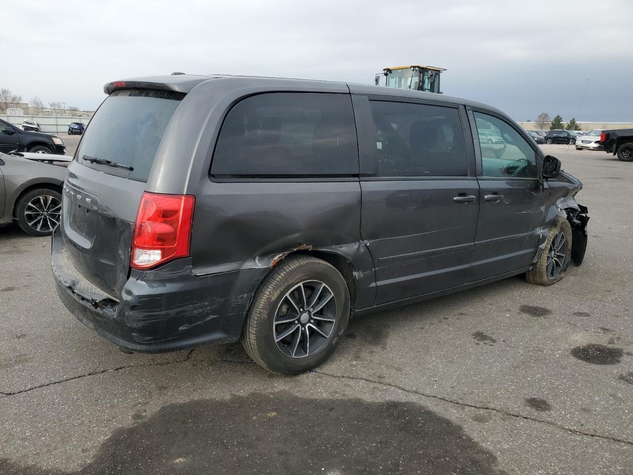 2015 Dodge Grand Caravan R/T - Image 3