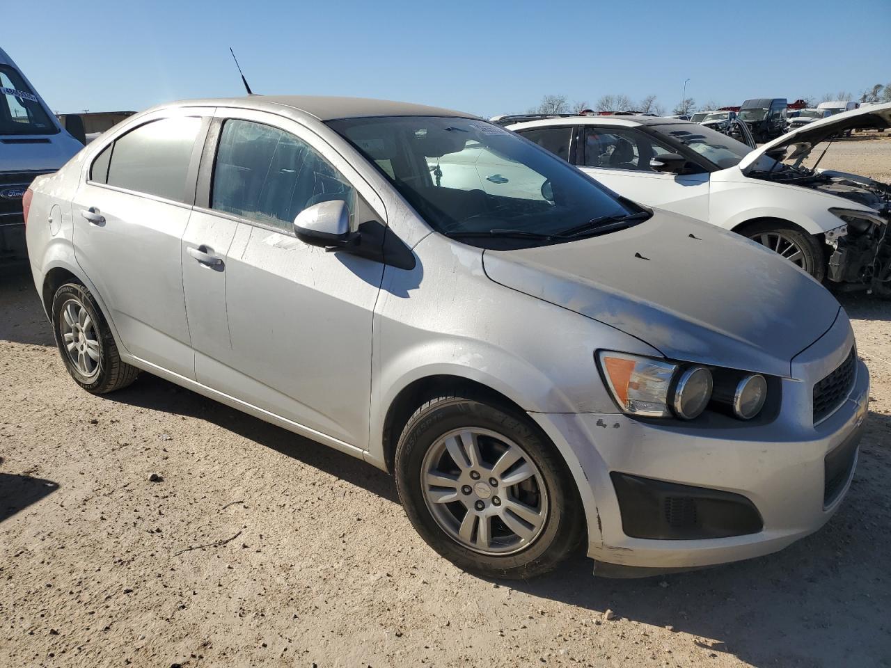 2014 Chevrolet Sonic Lt - Фото 4