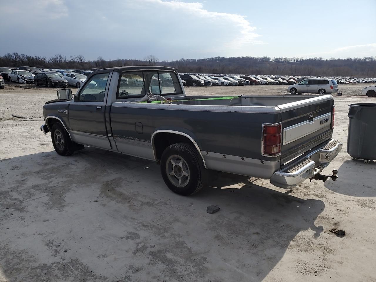 1987 Dodge Dakota - Фото 2