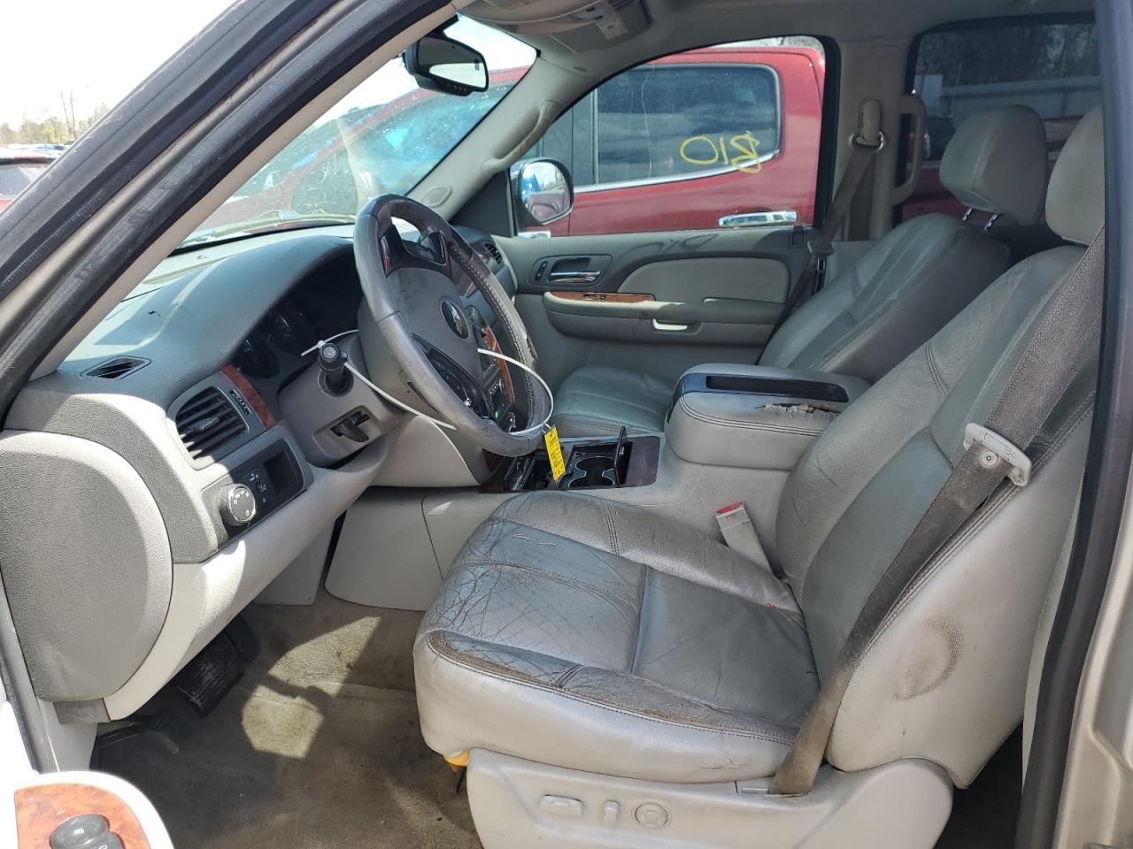 2008 Chevrolet Tahoe C1500 - Image 7