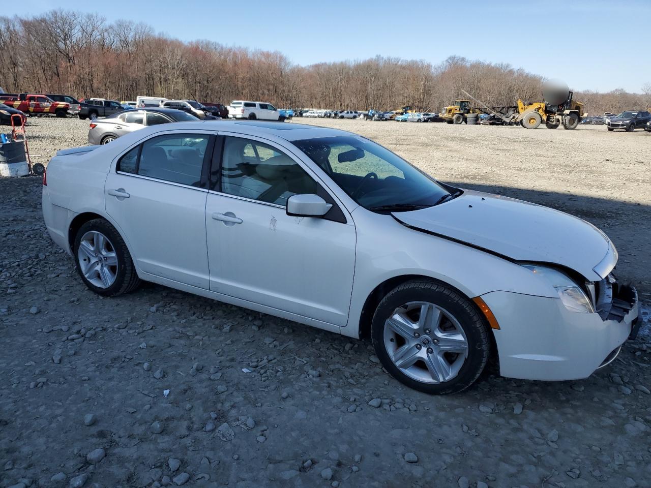 2010 Mercury Milan - Image 4