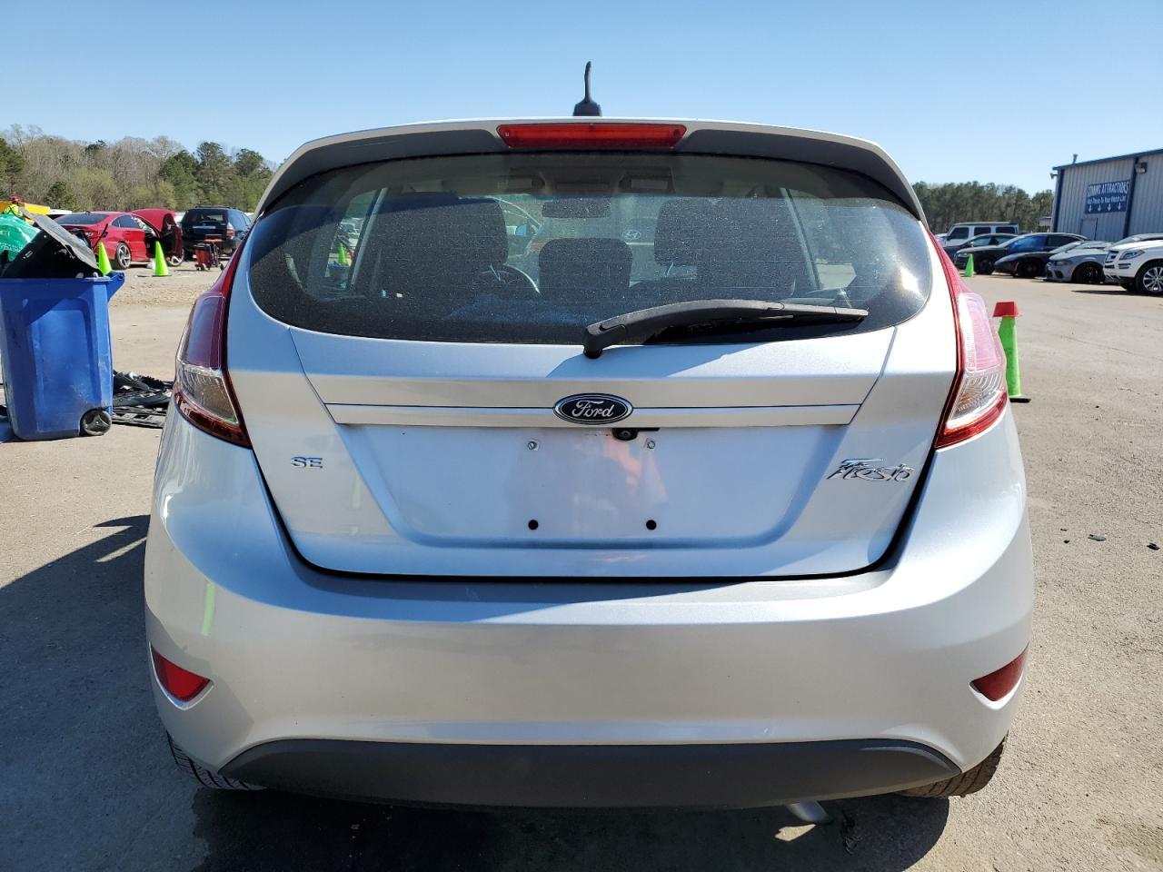 2018 Ford Fiesta Se - Фото 6