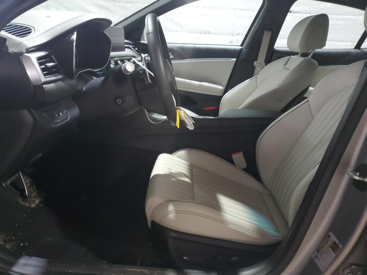 2024 Genesis G70 Base - Image 7