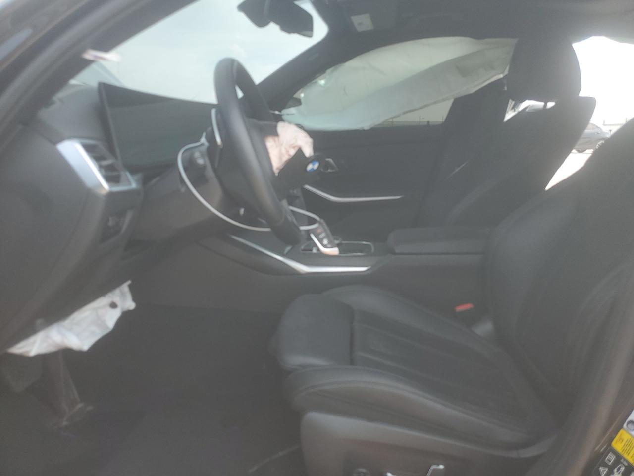 2024 BMW 330Xi - Фото 7