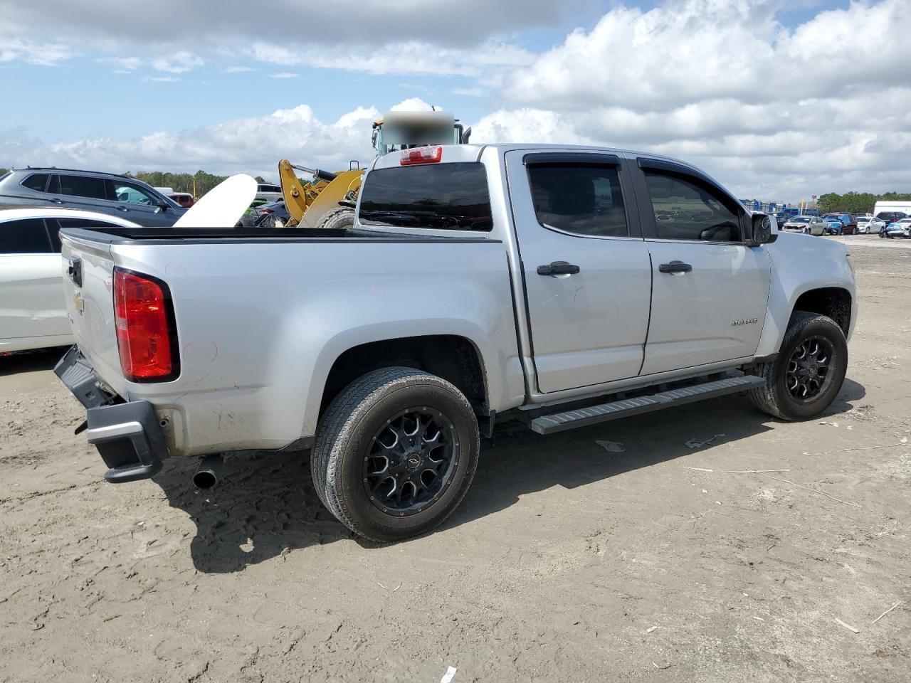 2018 Chevrolet Colorado - Image 3